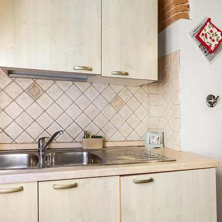 Guesthost - San Giorgio Tiny Gem Near Ponte Vecchio فلورنس